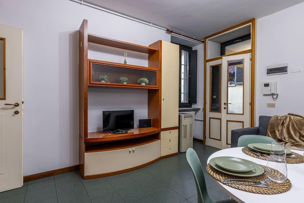 Close To Duomo Lovely City Center Flat Apartment Milan Luaran gambar
