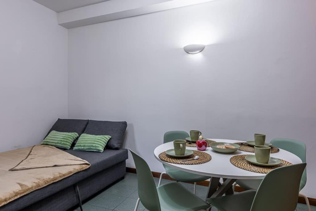 Close To Duomo Lovely City Center Flat Apartment Milan Luaran gambar